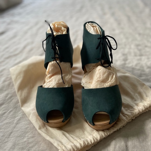 Bryr clogs, green peep toe heel with ties (rare style!) size 39 - Picture 2 of 5
